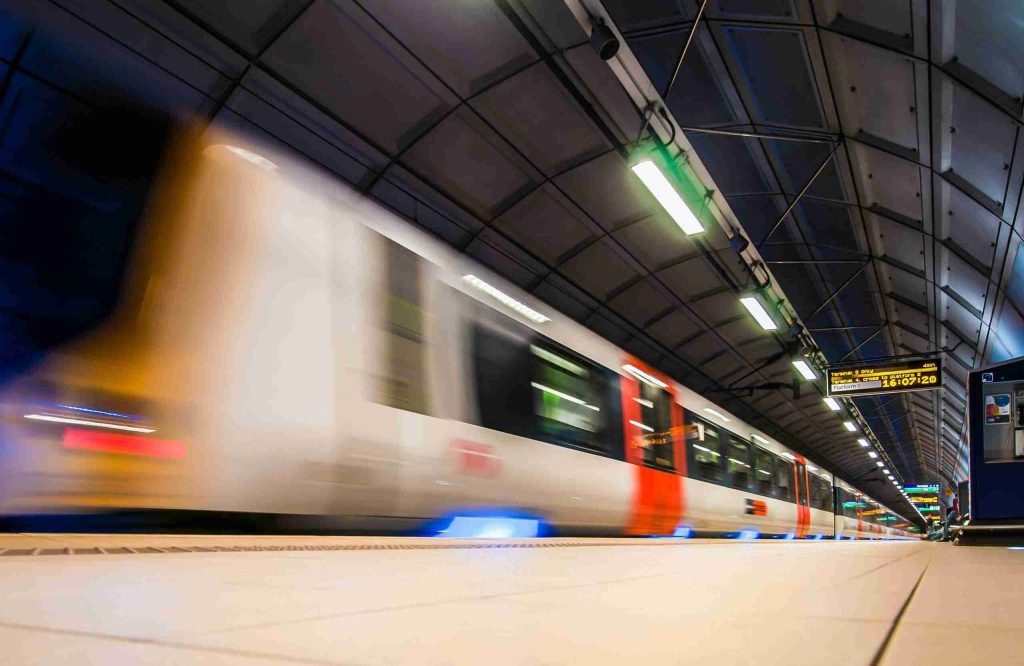 Geschäftsreisende entscheiden sich zunehmend für die Bahn: BCD Travel verrät, warum!